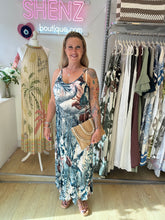 Load image into Gallery viewer, Azury dress
