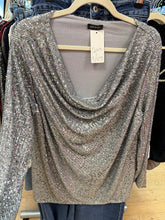 Load image into Gallery viewer, Tiya sequins top
