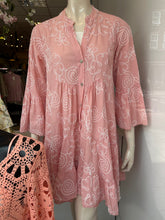 Load image into Gallery viewer, Swirls dress
