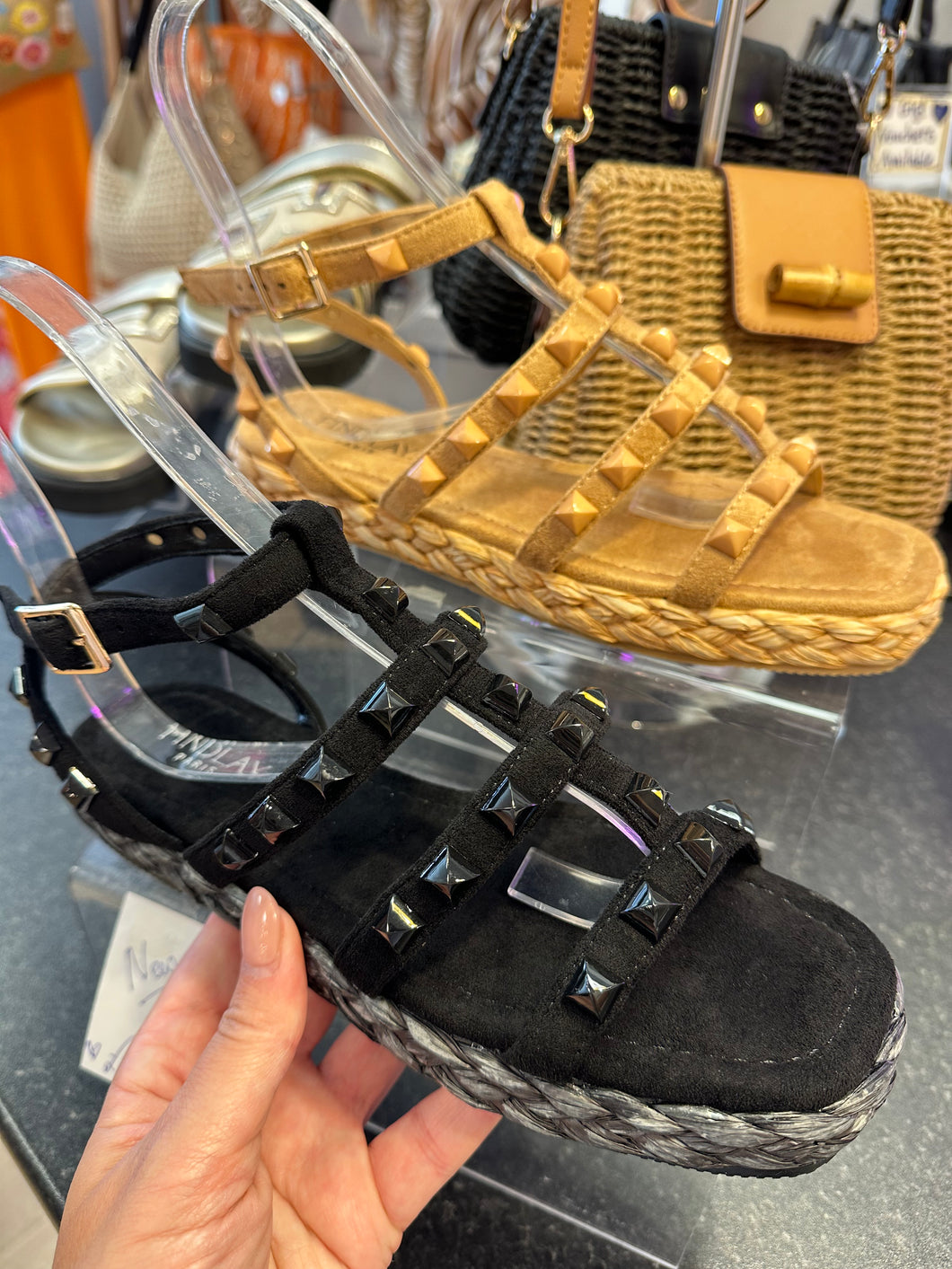 Paula sandals