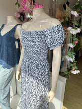 Load image into Gallery viewer, Ditsy Daisy dress
