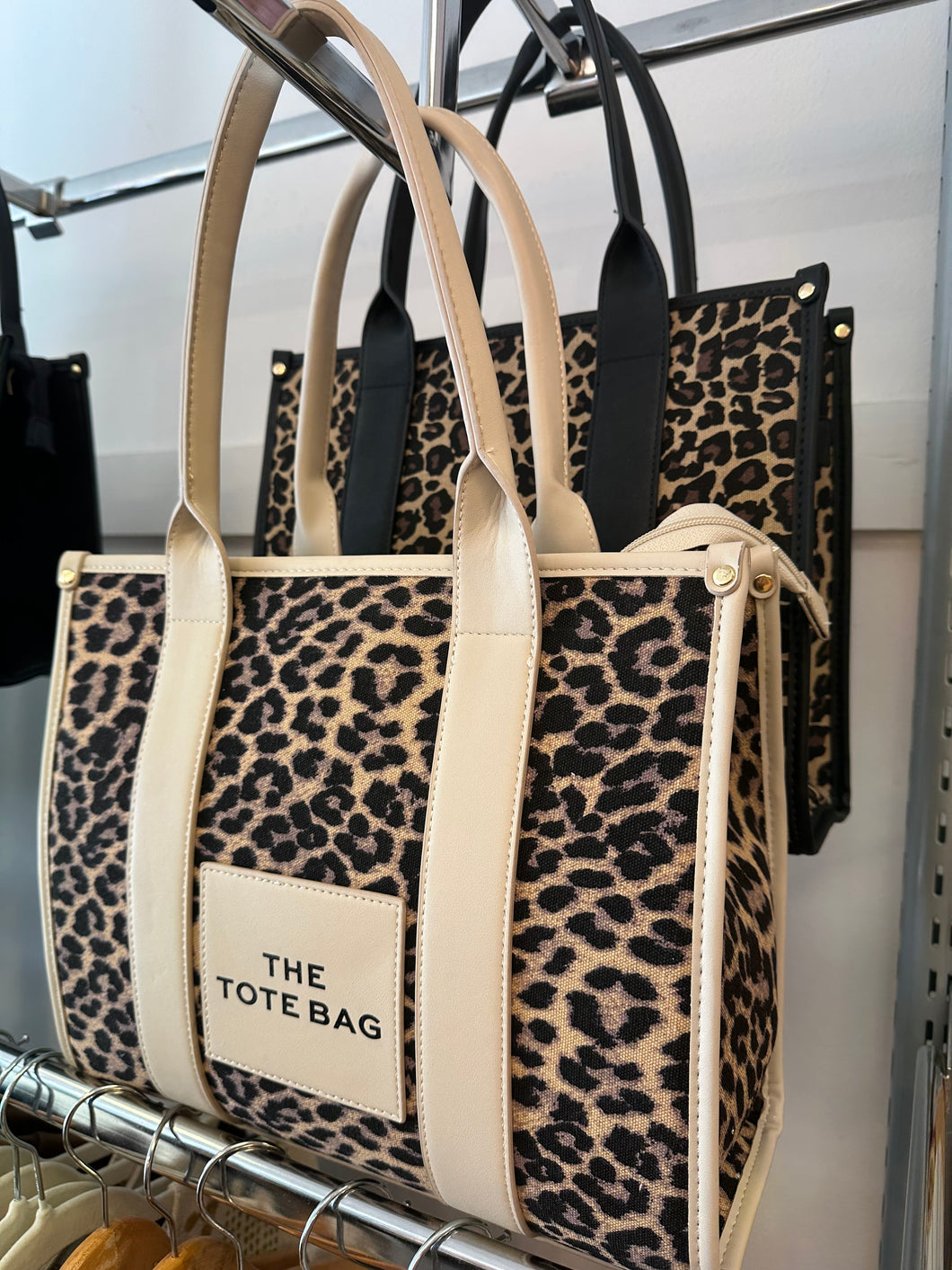 Leopard tote bag