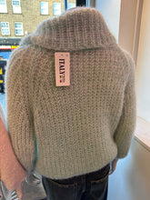 Load image into Gallery viewer, Katie jumper
