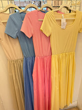 Load image into Gallery viewer, Sara dress
