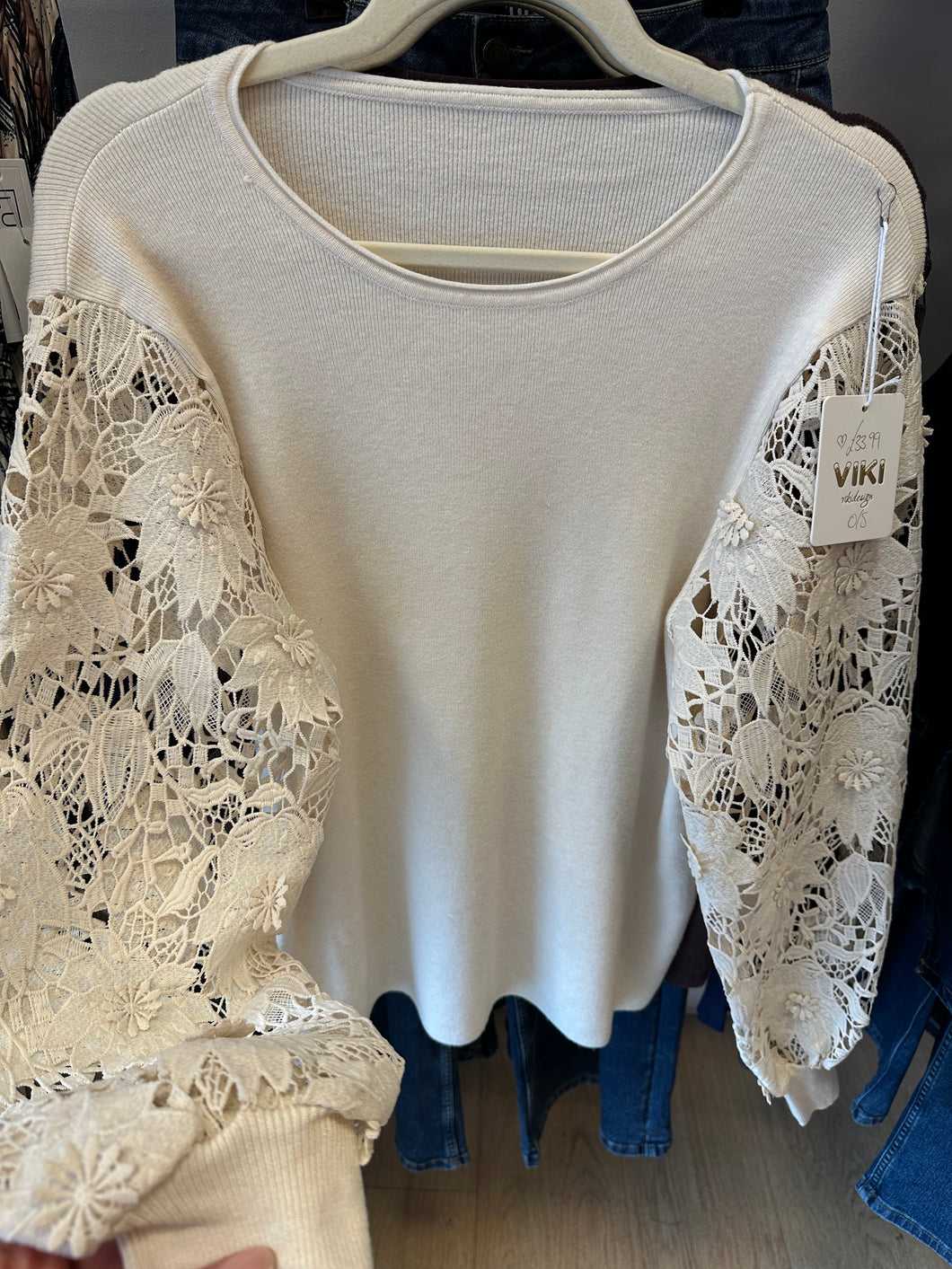 Laura jumper
