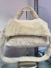 Load image into Gallery viewer, Sasha fur bag
