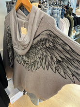 Load image into Gallery viewer, Angel hooded jumper
