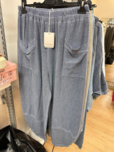 Load image into Gallery viewer, Zhara Barrel trouser
