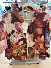Load image into Gallery viewer, Maple Jacket

