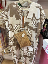 Load image into Gallery viewer, Fleur Linen dress

