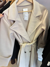 Load image into Gallery viewer, Nicole Coat
