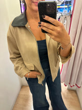 Load image into Gallery viewer, Elle jacket
