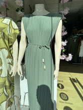 Load image into Gallery viewer, Perry dress
