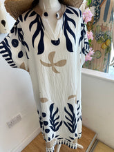 Load image into Gallery viewer, Laura dress
