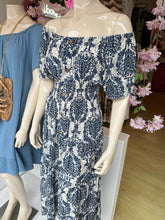 Load image into Gallery viewer, Florentine dress
