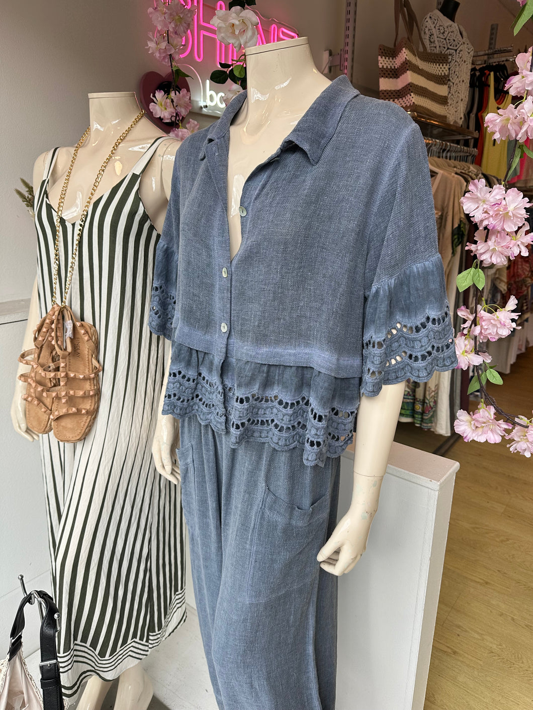 Bella frill top