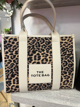 Load image into Gallery viewer, Leopard tote bag
