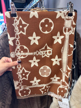 Load image into Gallery viewer, Fleur scarves
